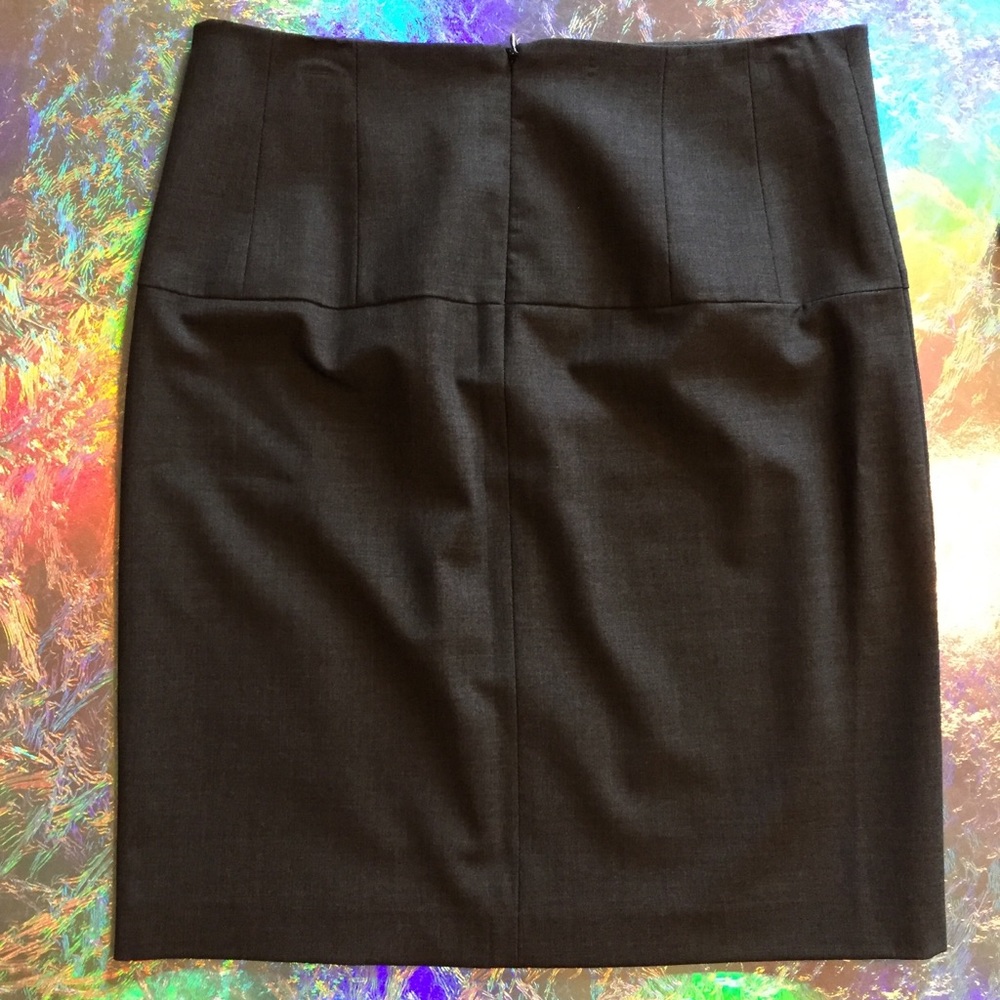 Theory skirt suit Sz 6/8. Dark grey. Like new! - Picture 8 of 11